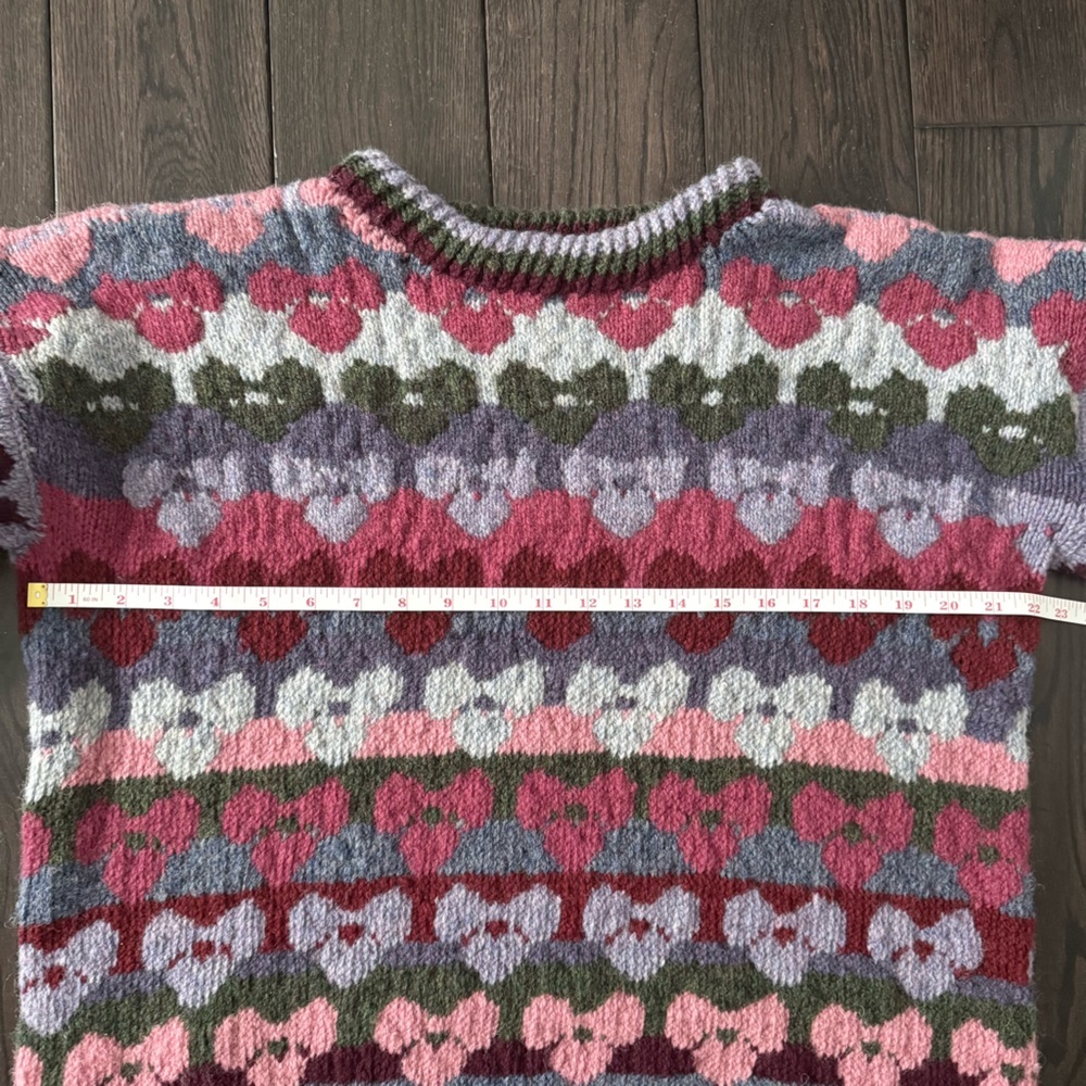 Colorful Hand-knit One-of-a-Kind Heart Pattern Sweater - Picture 3 of 4